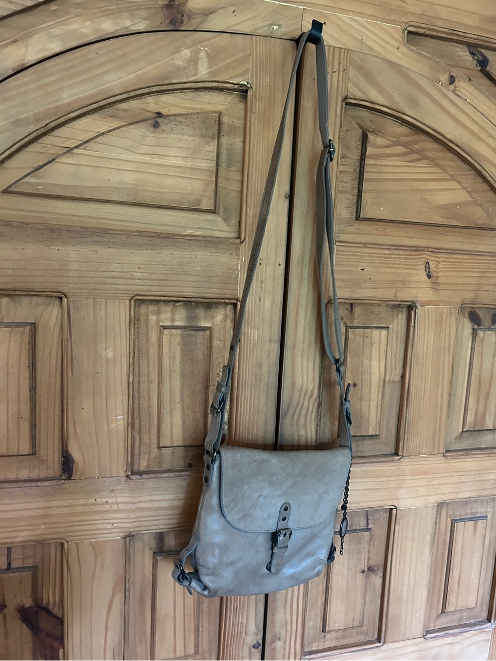 AUNTS & UNCLES Mrs Pie Puff Crossbody - Picture 3 of 16